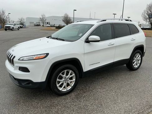 Used 2015 Jeep Cherokee Latitude w/ Comfort/Convenience Group image 3