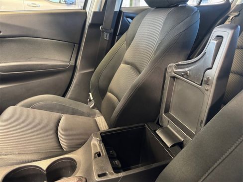 Used 2014 MAZDA MAZDA3 i Touring image 30