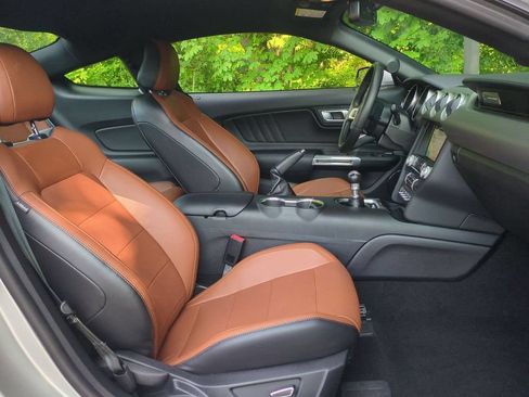Used 2019 Ford Mustang GT Premium RWD image 26