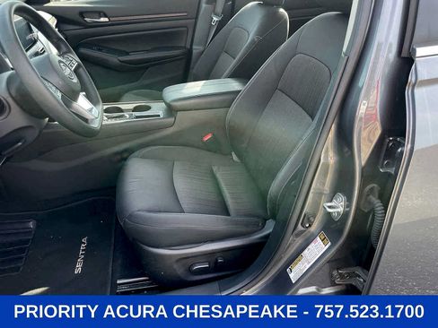 Used 2025 Nissan Altima 2.5 SV FWD image 8