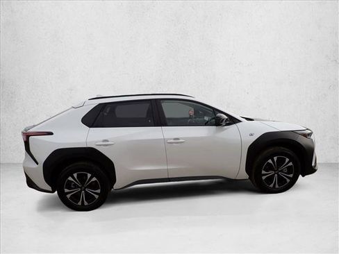 Used 2025 Subaru Solterra Premium w/ Premium Package image 5