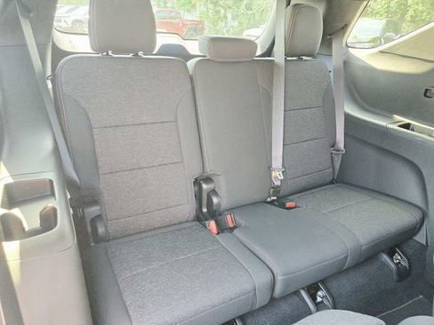 New 2026 Chevrolet Traverse LT w/ Driver Confidence Package FWD image 12