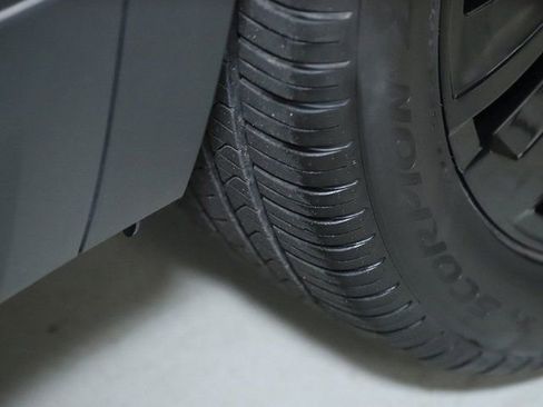 Used 2023 Volkswagen Atlas Cross Sport SE w/ Black Wheel Package image 37