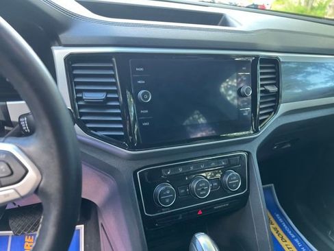Used 2021 Volkswagen Atlas Cross Sport SEL AWD/4WD image 19