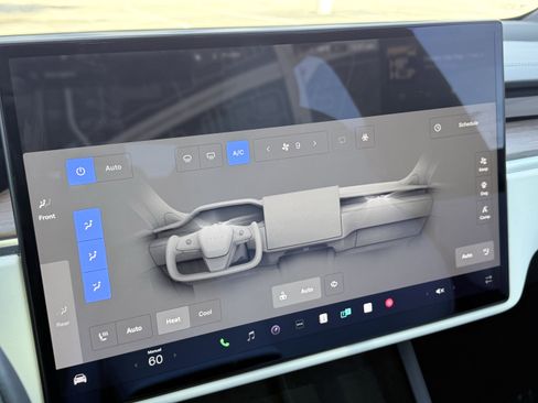 Used 2022 Tesla Model X image 70