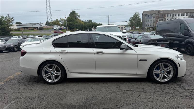 Used 2016 BMW 550i Sedan RWD image 5