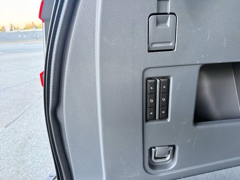 Used 2018 Lincoln Navigator Reserve AWD/4WD image 37