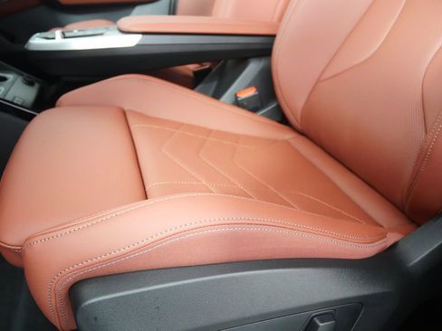 Used 2026 BMW X1 xDrive28i w/ Technology Package image 9