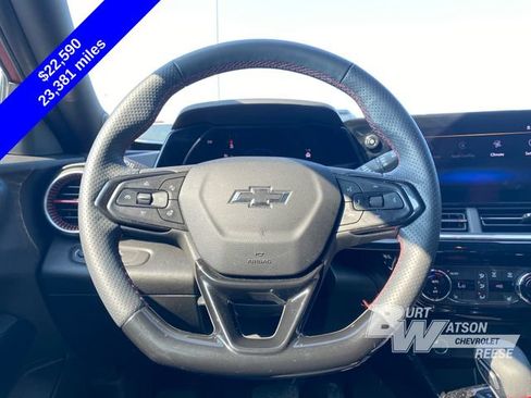 Used 2025 Chevrolet Trax RS w/ Driver Confidence Package FWD image 17