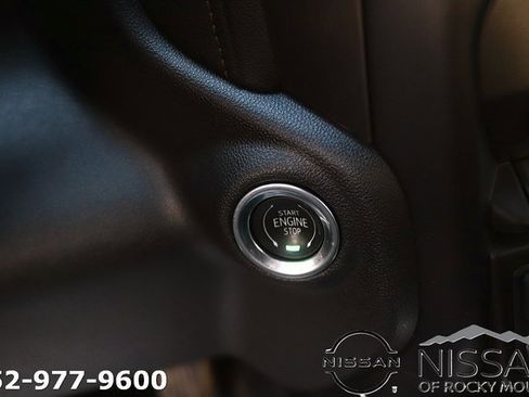 Used 2020 GMC Sierra 1500 AT4 w/ AT4 Premium Package image 22