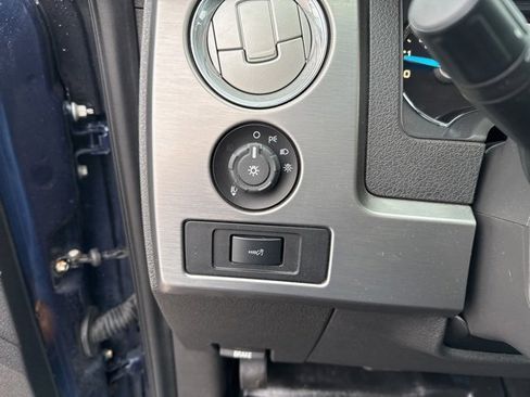 Used 2014 Ford F150 Limited image 17