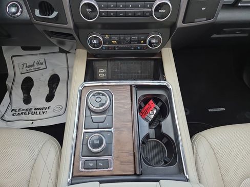Used 2019 Ford Expedition Platinum AWD/4WD image 35