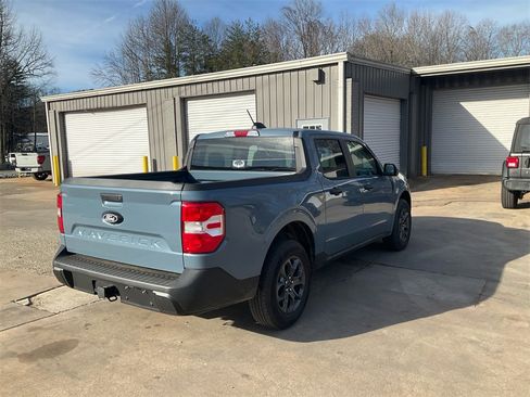 Used 2025 Ford Maverick XLT w/ Equipment Group 302A image 5