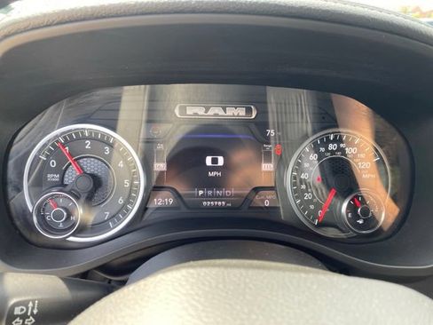Used 2023 RAM 1500 Laramie AWD/4WD image 12