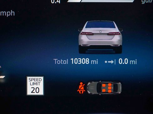 Certified 2025 BMW 530i xDrive image 21