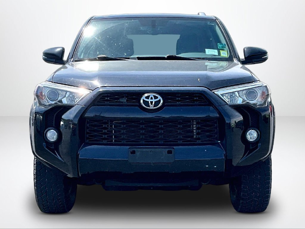 Used 2017 Toyota 4Runner SR5 Premium AWD/4WD image 3