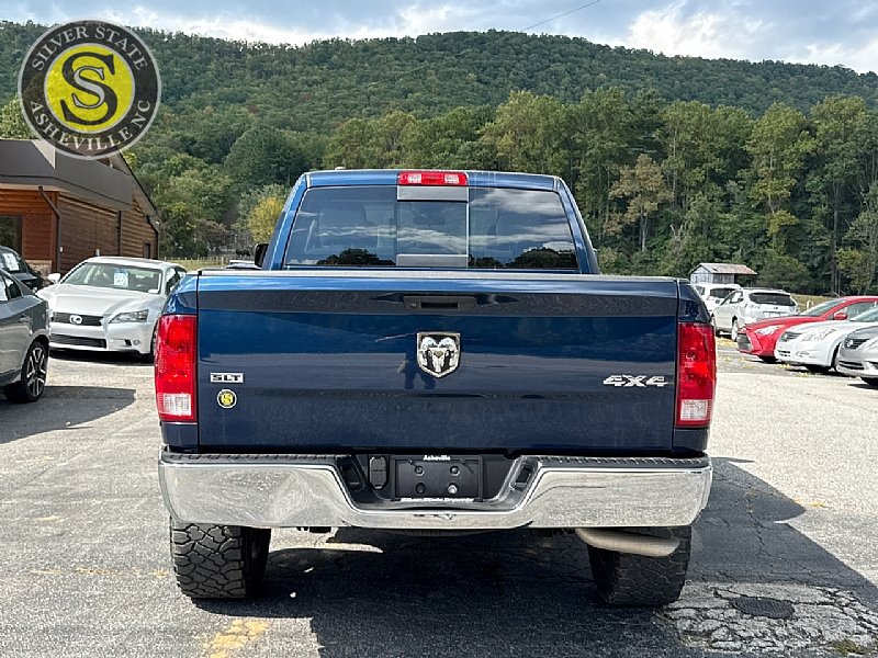 Used 2020 RAM 1500 Classic SLT AWD/4WD image 5