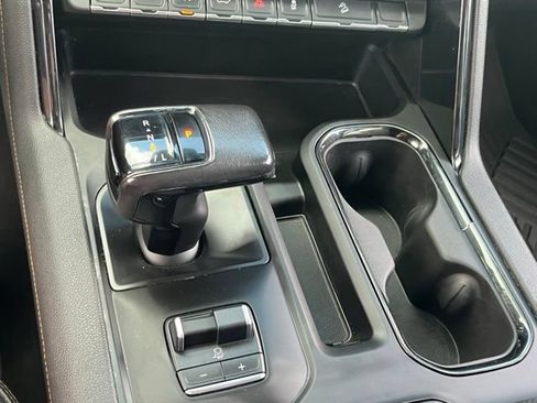 Certified 2022 GMC Sierra 1500 AT4 w/ AT4 Preferred Package AWD/4WD image 37