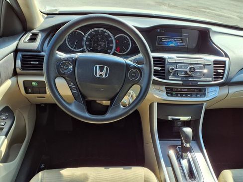 Used 2014 Honda Accord LX image 2