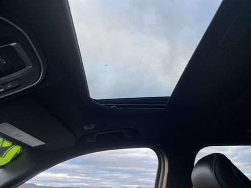 Used 2022 Jeep Grand Cherokee Altitude image 28