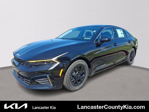 New 2026 Kia K5 LXS FWD image 1