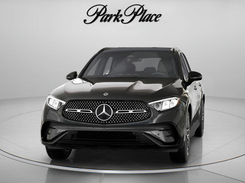 Used 2026 Mercedes-Benz GLC 300 image 36