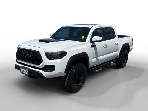 Used 2019 Toyota Tacoma TRD Pro AWD/4WD image 1