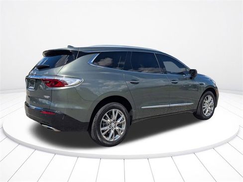 Used 2022 Buick Enclave Essence w/ Experience Buick Package image 3