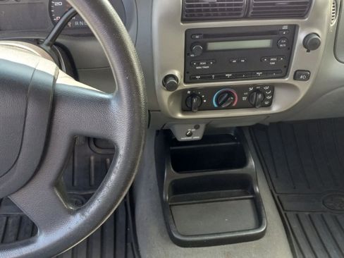 Used 2006 Ford Ranger XLT image 12