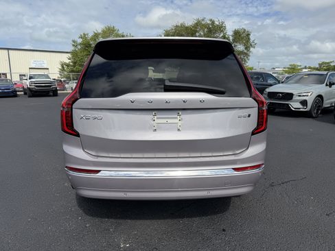 New 2026 Volvo XC90 B5 Plus w/ Protection Package Premier AWD/4WD image 4