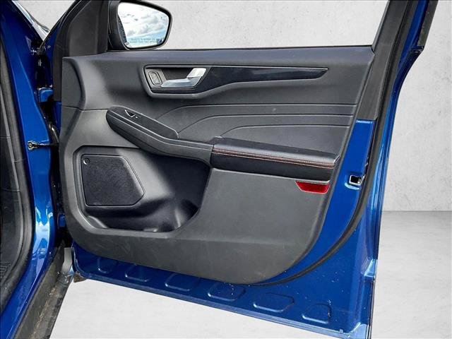 Used 2023 Ford Escape ST-Line w/ Tech Pack #1 AWD/4WD image 15