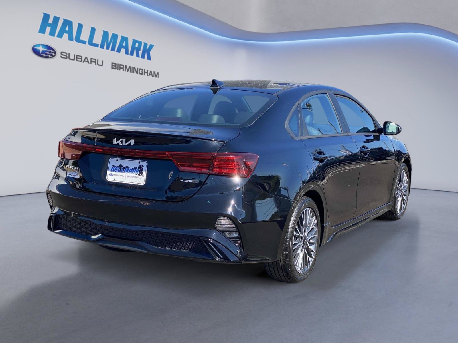 Used 2024 Kia Forte GT-Line w/ GT-Line Premium Package FWD image 3