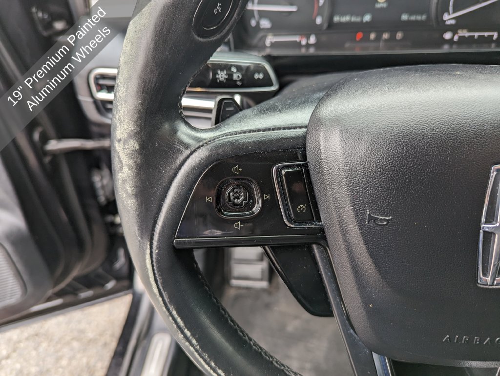 Used 2020 Lincoln Corsair AWD w/ Premium Package image 18