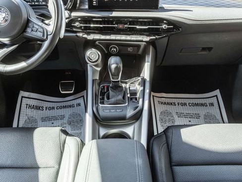 Used 2024 Alfa Romeo Tonale Veloce image 14