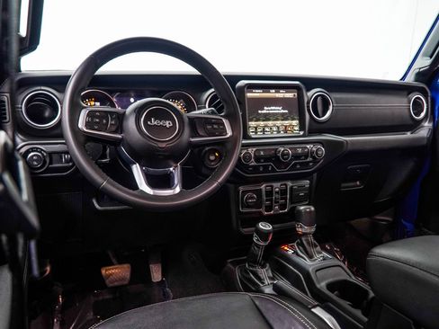 Used 2023 Jeep Gladiator Overland w/ Popular Equipment Package AWD/4WD image 16
