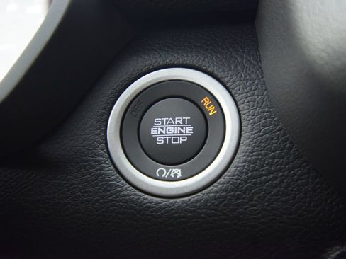 New 2026 RAM 2500 Laramie AWD/4WD image 24