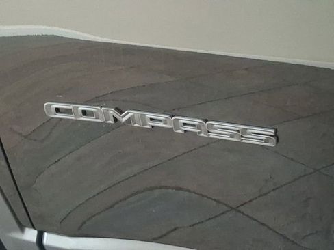 New 2026 Jeep Compass Latitude AWD/4WD image 11