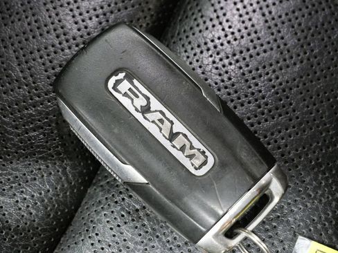 Used 2020 RAM 1500 Laramie image 26