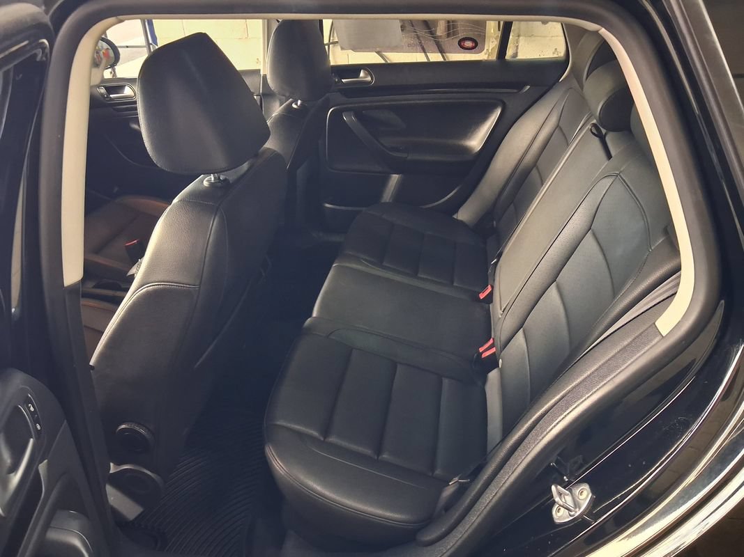 Used 2013 Volkswagen Jetta SE FWD image 13