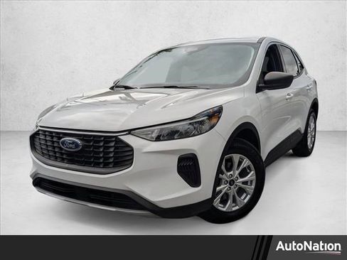 Used 2023 Ford Escape Active image 1