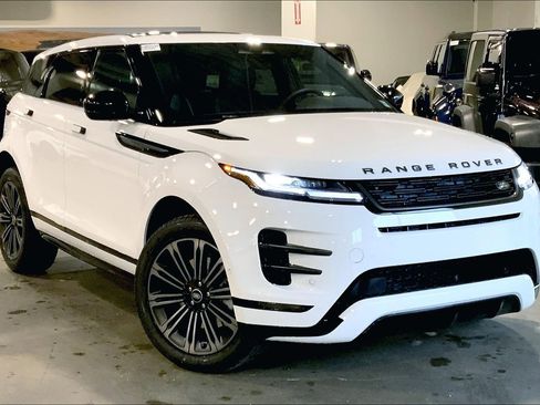 New 2026 Land Rover Range Rover Evoque Dynamic SE image 2
