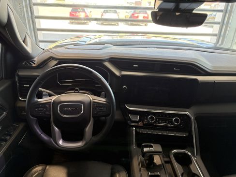 Used 2025 GMC Sierra 1500 Denali image 11