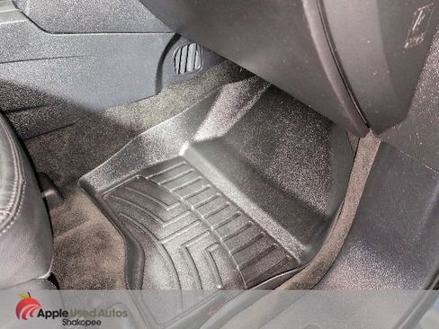 Used 2016 Ford Explorer XLT w/ Equipment Group 202A AWD/4WD image 48