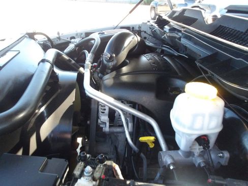 Used 2019 RAM 1500 Lone Star image 31