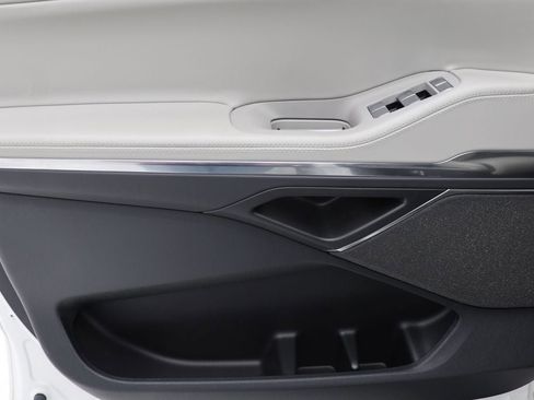 Used 2025 Lincoln Navigator L Reserve image 10