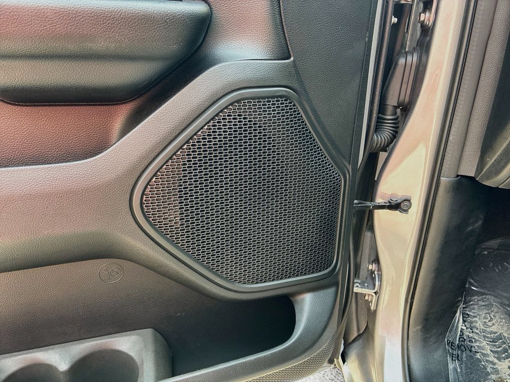 Used 2020 RAM 1500 Big Horn RWD image 19
