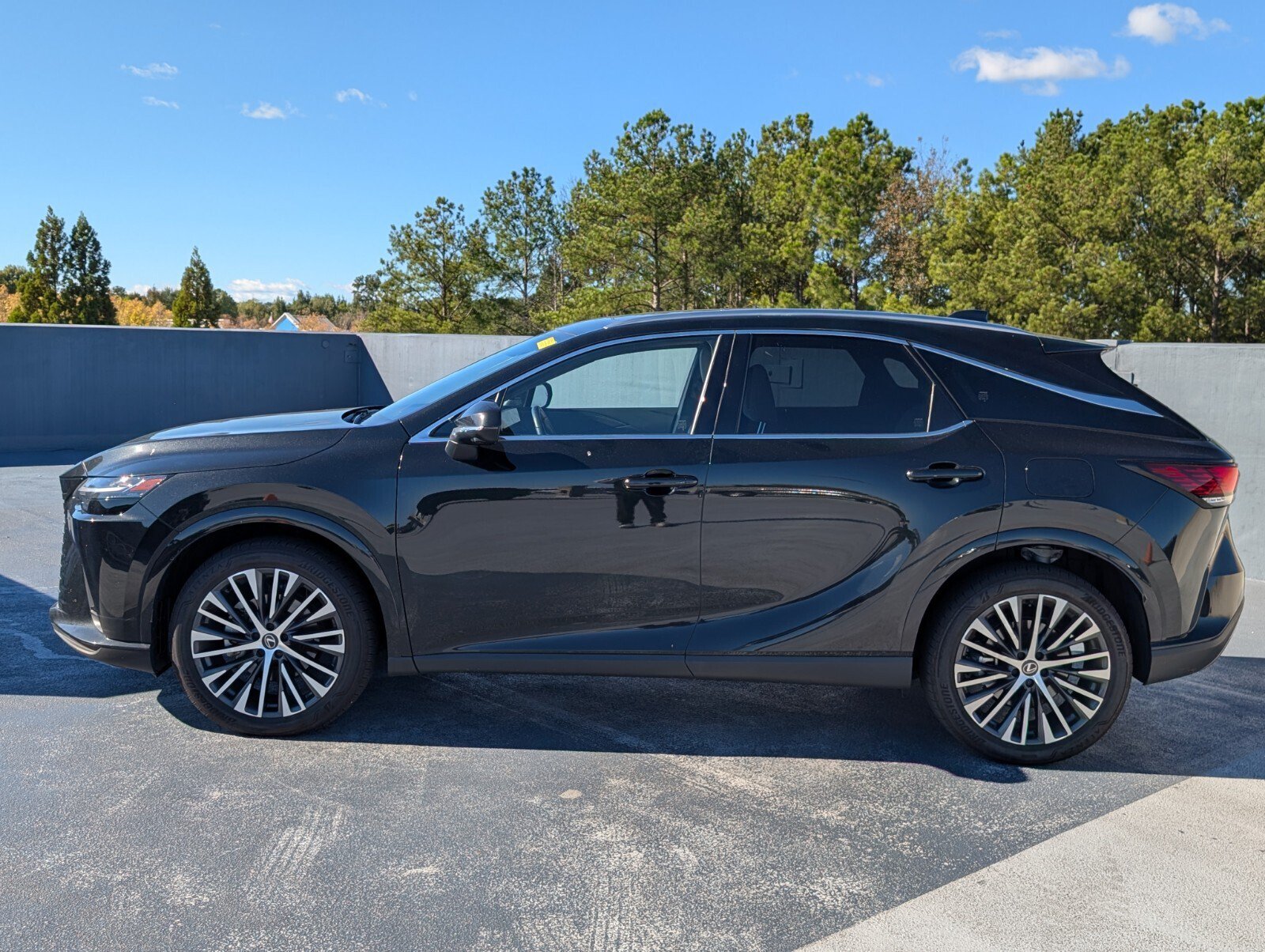 Used 2026 Lexus RX 350 Premium Plus w/ Accessory Package (Z1) FWD image 2