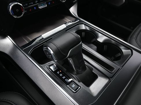 New 2025 Ford F150 Platinum w/ Equipment Group 702A High image 32