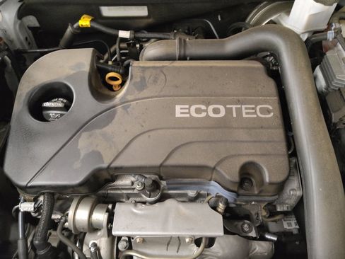 Used 2019 Chevrolet Equinox LT FWD image 30
