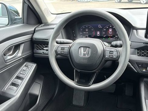 Used 2025 Honda Accord SE image 25